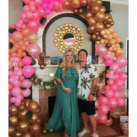 PinkBlush Green Off Shoulder Eyelet Tiered Maternity  or Everyday Dress Size L - Picture 9 of 9